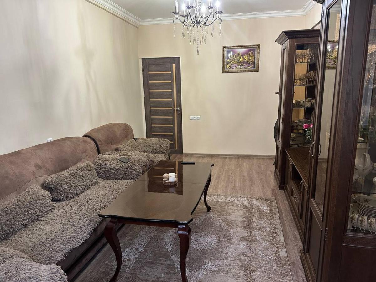 Apartment In Yerevan Exterior photo